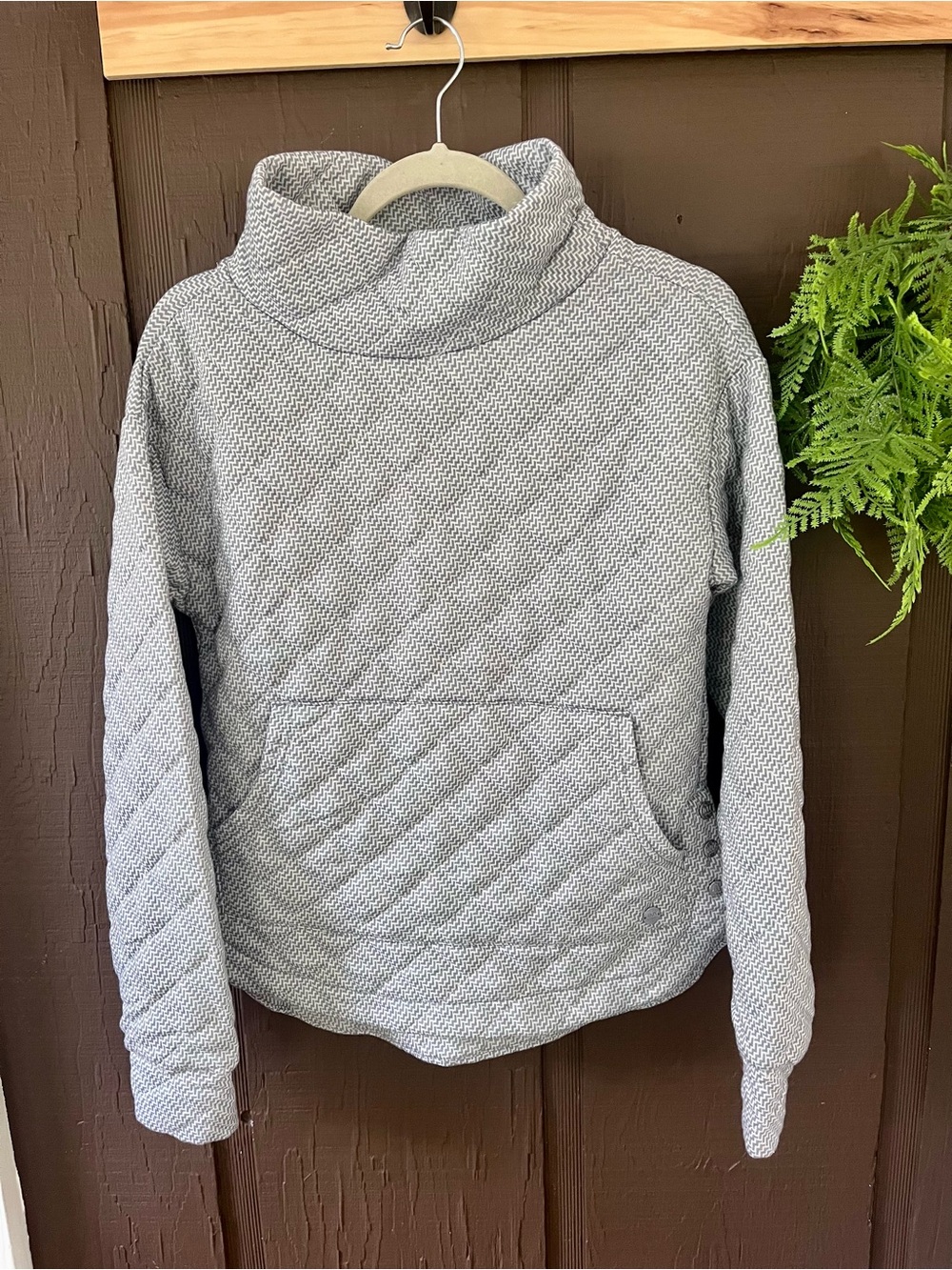 Quilted Mock Neck Pullover Sweater - Light Blue